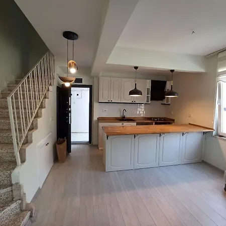 Hébergement de vacances Great Location, Private Garden 2 Min Walk To