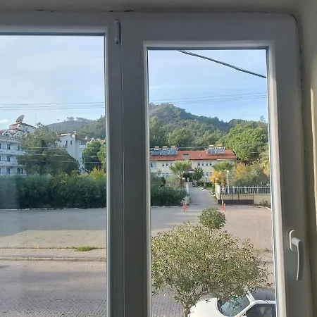 Hébergement de vacances Great Location, Private Garden 2 Min Walk To